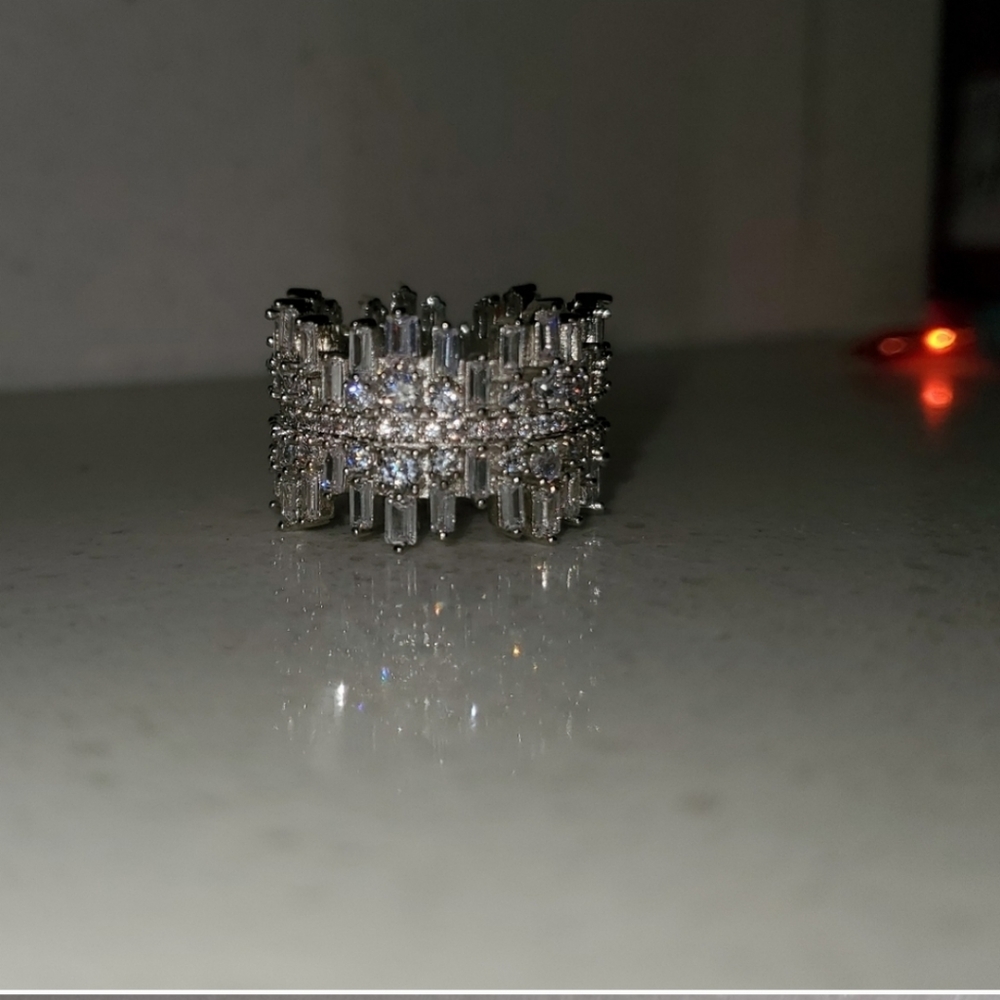 New Elegant Wide Wedding/Engagement Ring - Picture 7 of 12